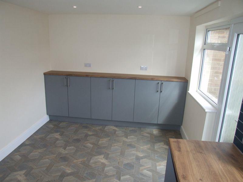 House in Lincoln - View 3