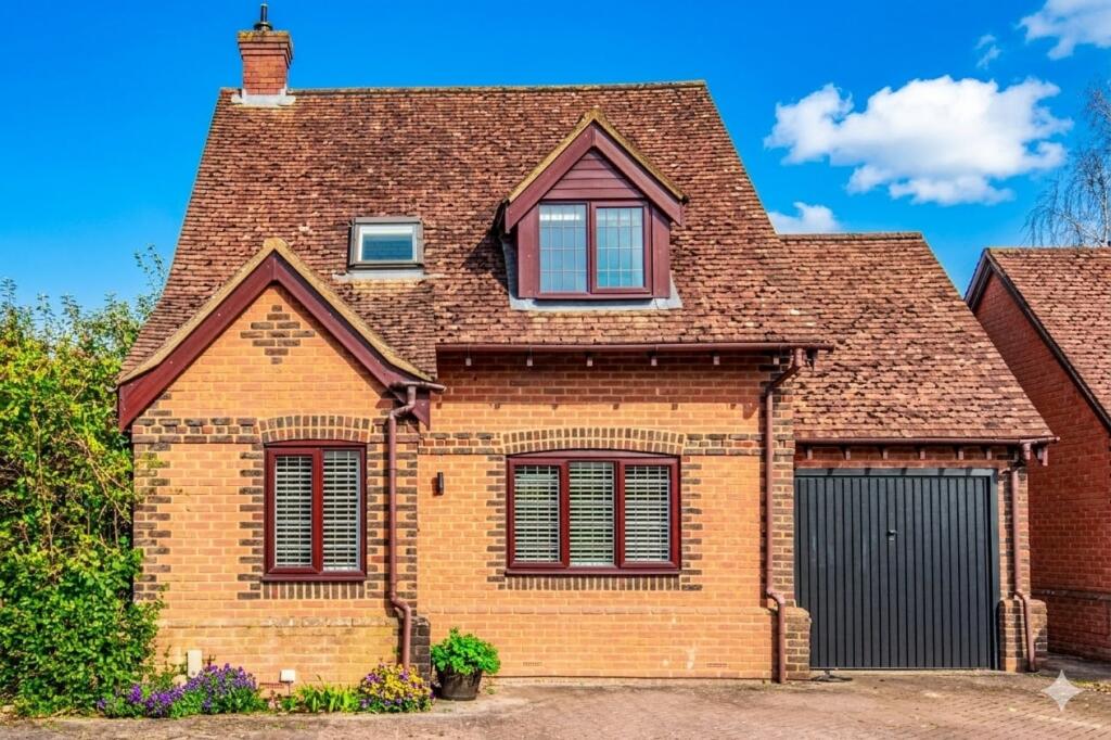 Main image of property: 4 Stretton Close, Bradfield Southend