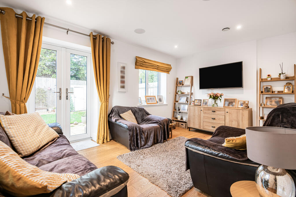 Leaside Close, Welwyn Garden City, Welwyn Garden City, AL8 photo 4