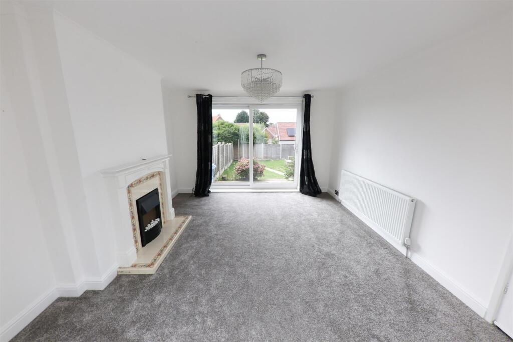 House in Doncaster, Harworth - View 2