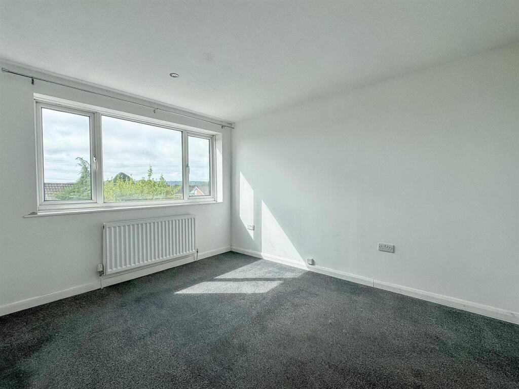 House in Weston-super-Mare, Mead Vale, Weston Village - More