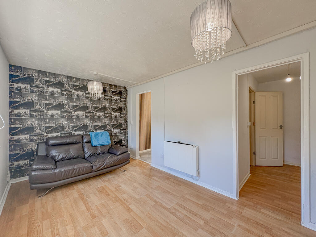 Apartment in Newcastle upon Tyne - View 4
