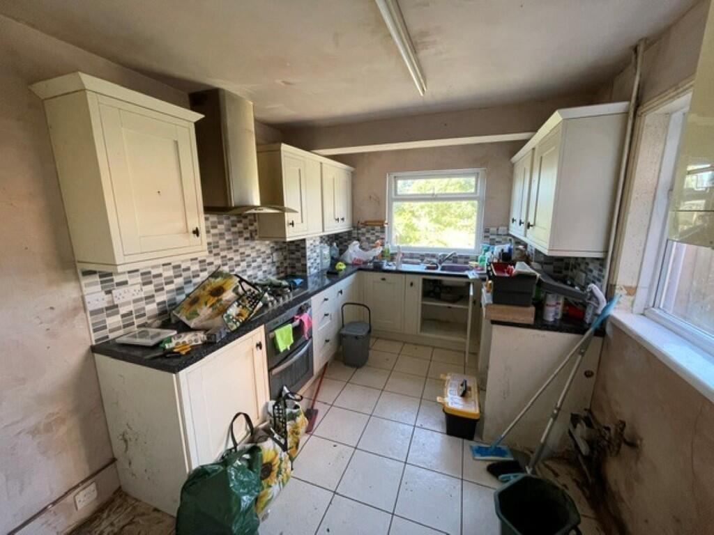 House in Ipswich - View 4