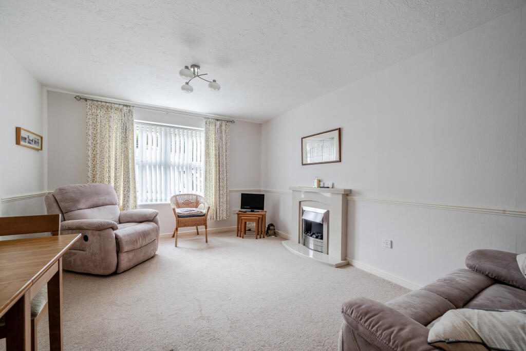 Apartment in Torquay - View 2