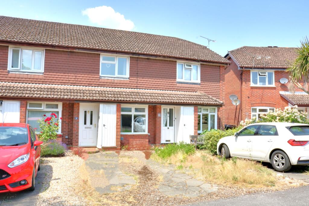 Main image of property: Romsey  Mallard Close  UNFURNISHED