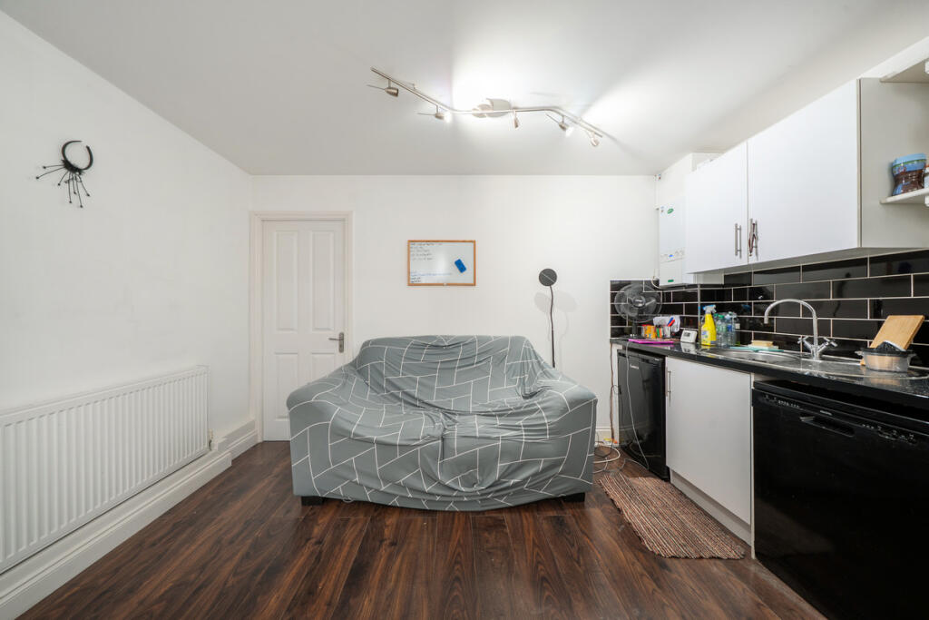 Apartment in London, Stockwell Park, Stockwell - View 4