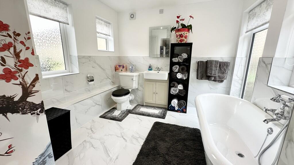 Bridgewater Close, Brackley - View 4