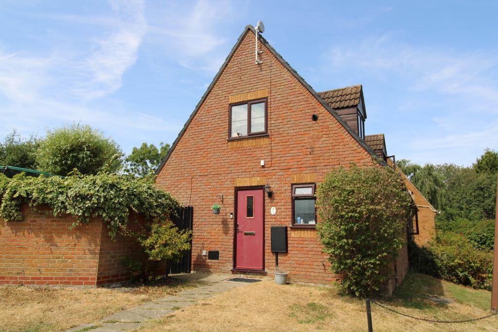 Main image of property: Lynott Close, Crownhill, Milton Keynes, Buckinghamshire, MK8 0DJ
