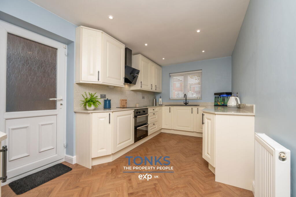 Sefton Drive, Rowley Regis, B65 8QE photo 5