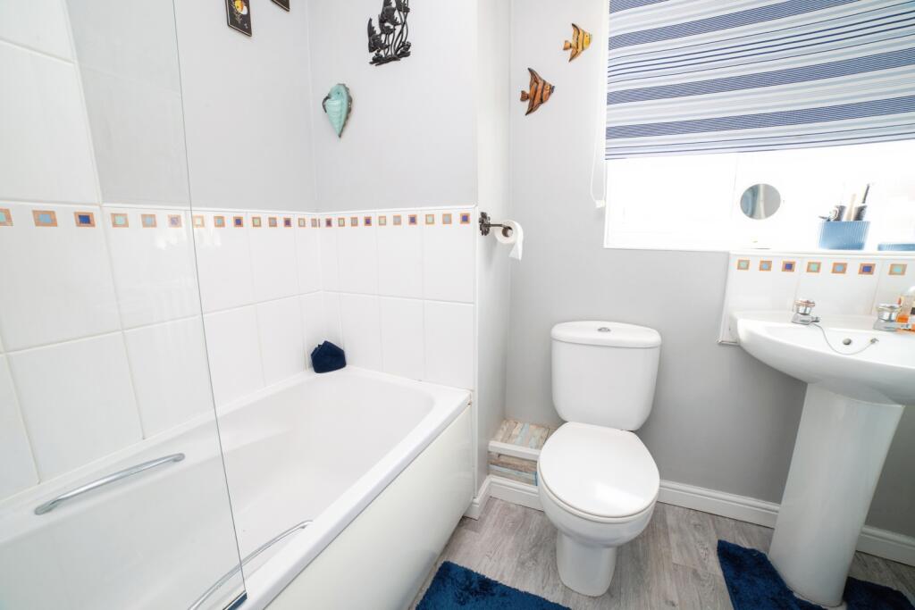 Broadlands Close, SUTTON-IN-ASHFIELD, Nottinghamshire, NG17 - View 3