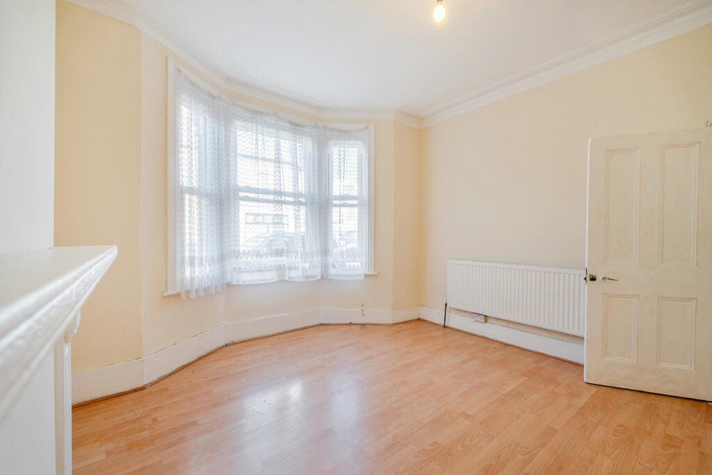 House in London, East Dulwich - More