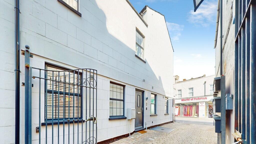 Main image of property: Buskers Court, Albion Street 