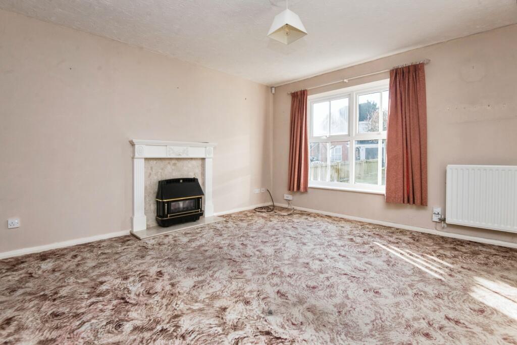 Guinevere Way, Exeter, Devon, EX4 photo 2