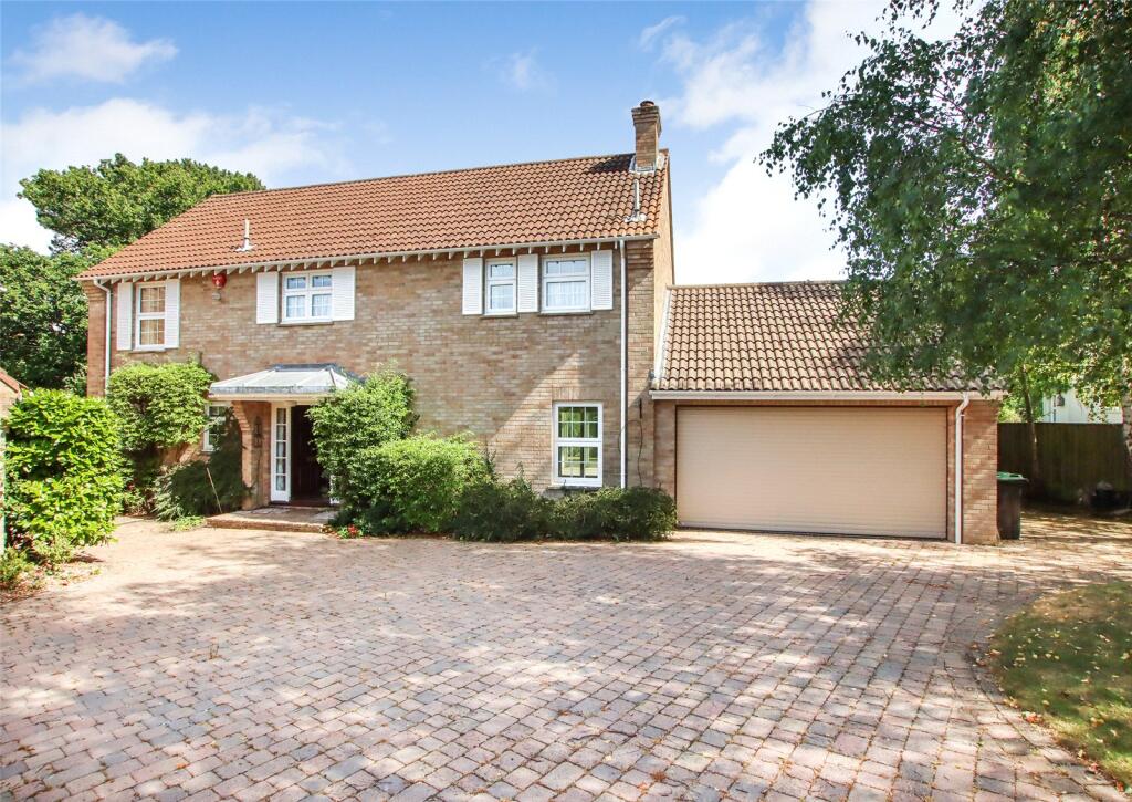 Main image of property: Kingsfield, Lymington, Hampshire, SO41