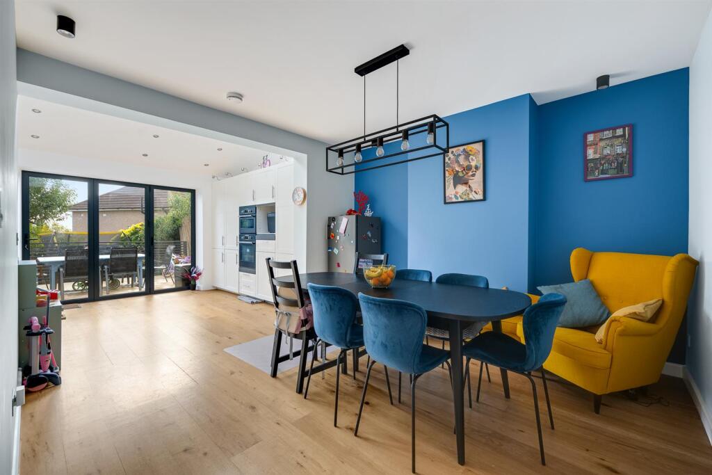 House in London, Eltham Park, Well Hall - View 4