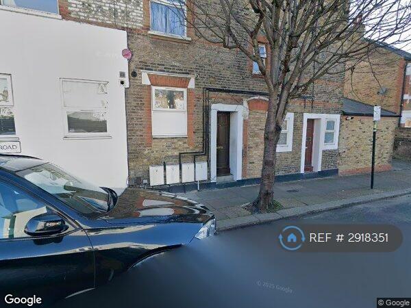 Main image of property: Earlsfield Road, London, SW18