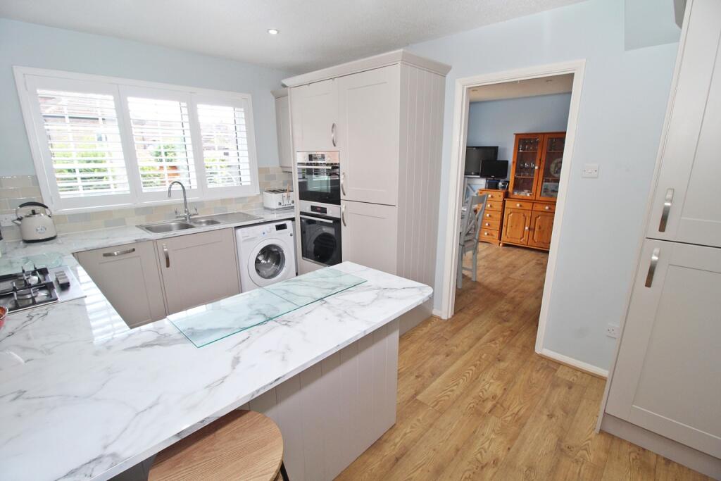 House in Toddington, Central Bedfordshire - View 5