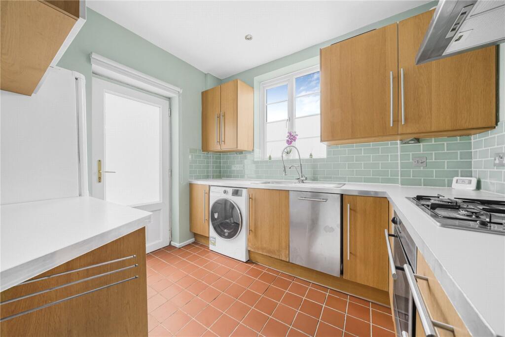 Apartment in London - View 3