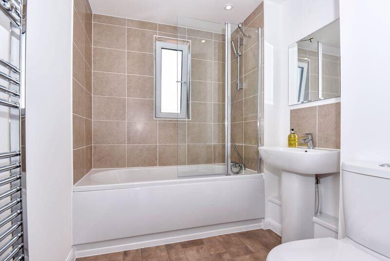 Apartment in Slough - More