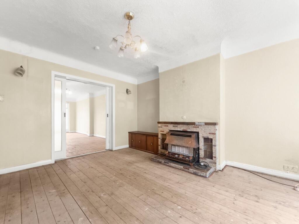 Farrington Drive, Ormskirk, L39 photo 3
