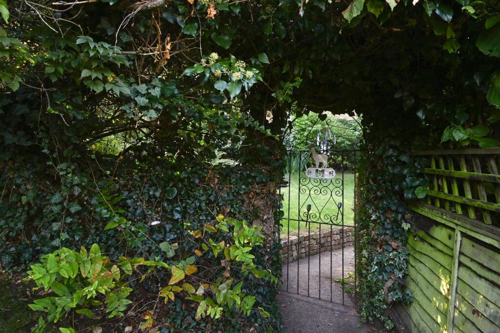 Clappers Lane, Fulking, Henfield photo 5