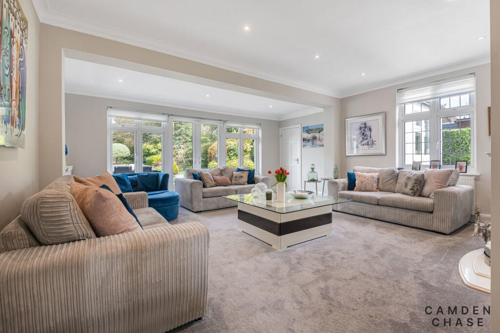 House in Watford - View 3