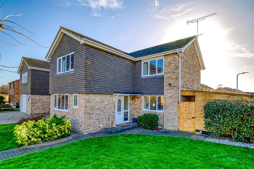 4-bed detached on Aylesbeare, Shoeburyness, Essex, SS3, £535,000