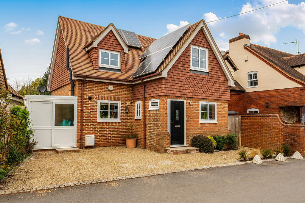 Main image of property: Riverside, Eynsford, DA4