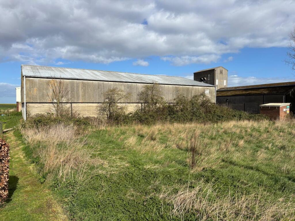 Lock Road, North Cotes, Grimsby, Lincolnshire, DN36 photo 4