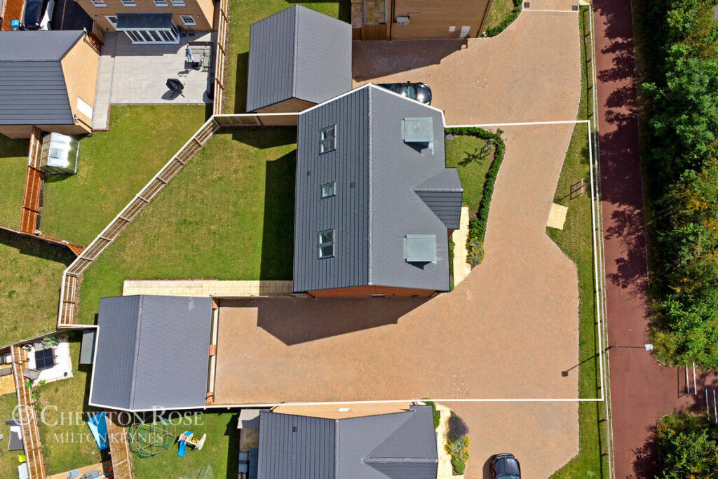 House in Milton Keynes, Eagle Farm, Wavendon - View 3