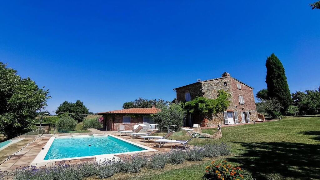 Main image of property: Marciano della Chiana, Arezzo, Tuscany