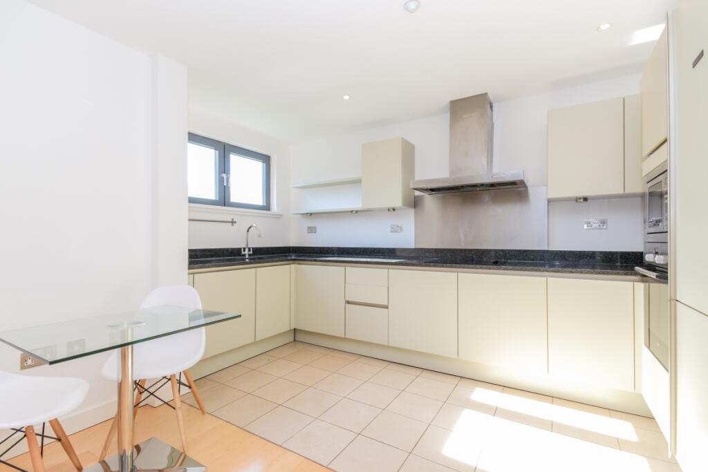 Apartment in Oxford - More