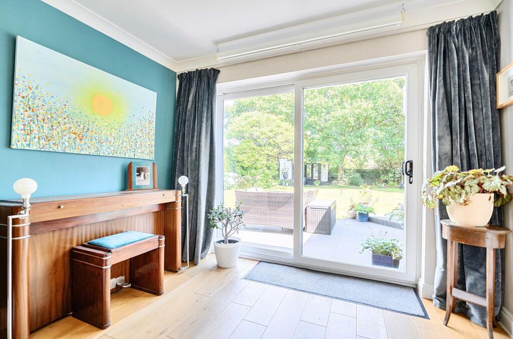 House in New Forest, New Milton - View 5