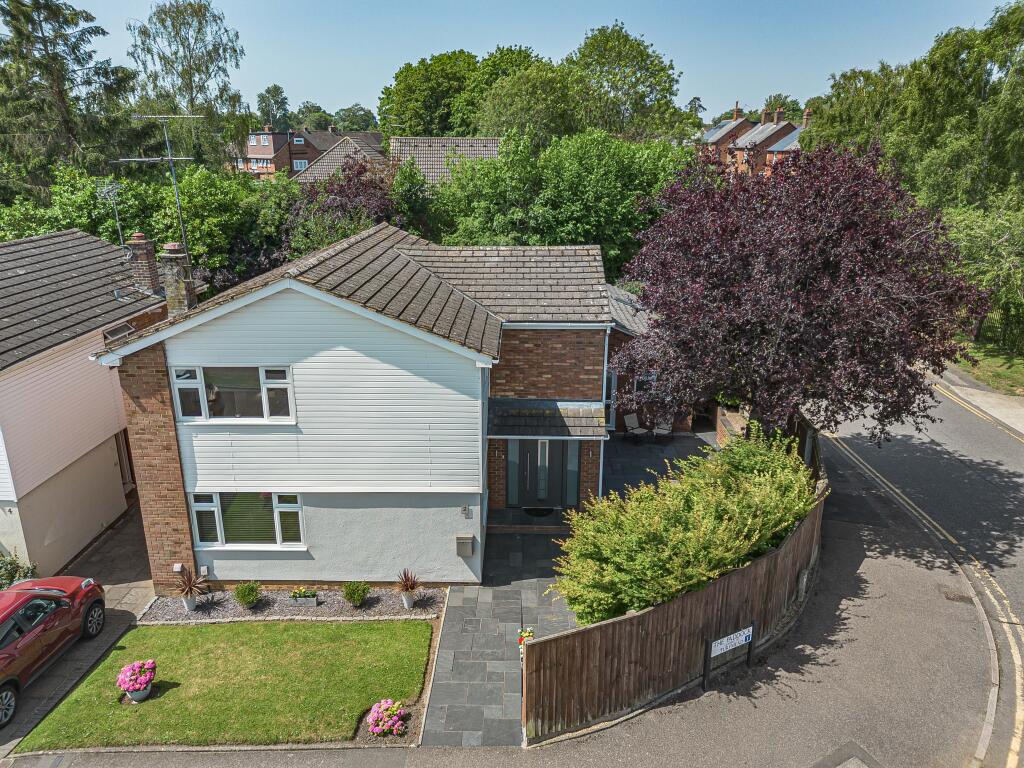 Main image of property: The Paddock, Hitchin, SG4