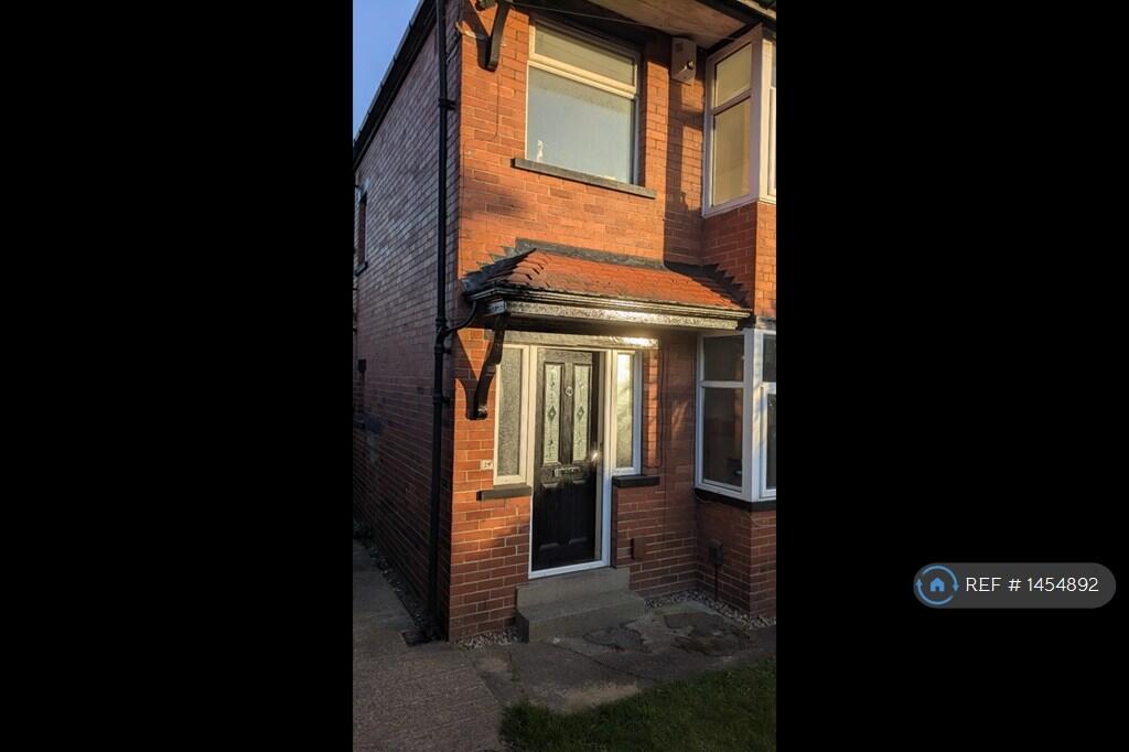 Main image of property: Lynwood Crescent, Leeds, LS12