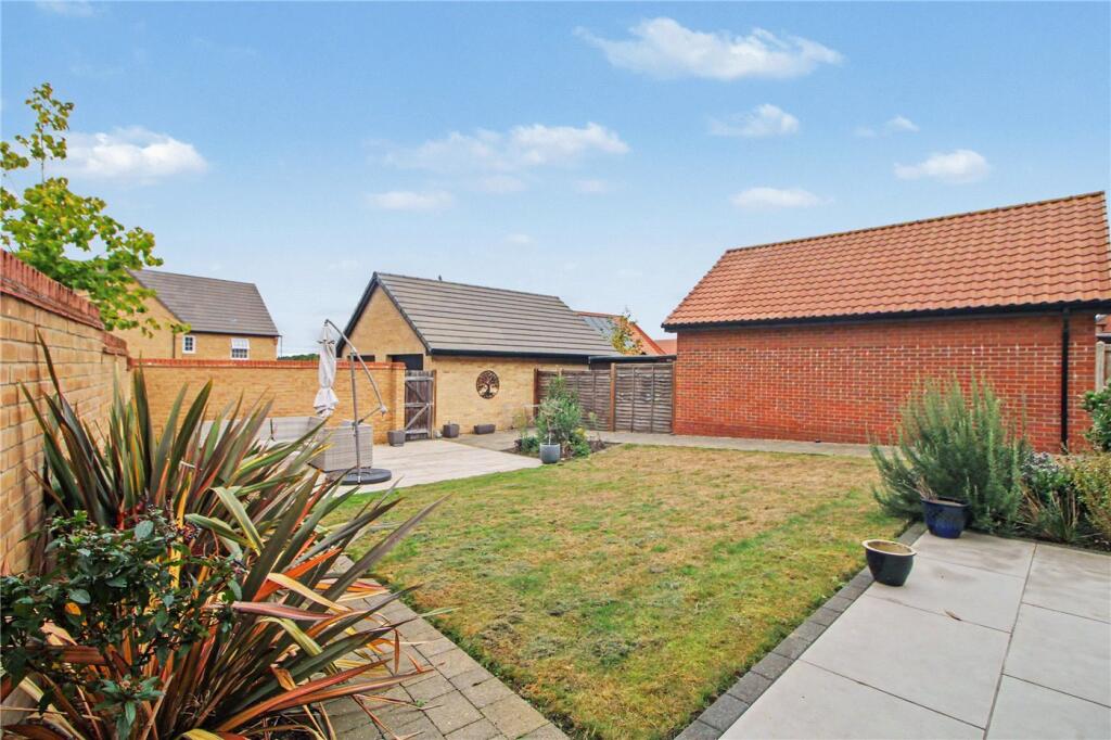 House in South Norfolk, Poringland - View 3
