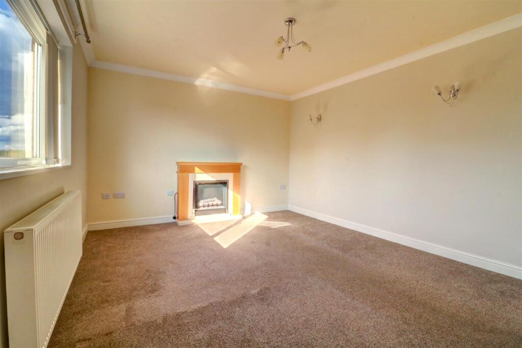 Apartment in Walsall - View 3