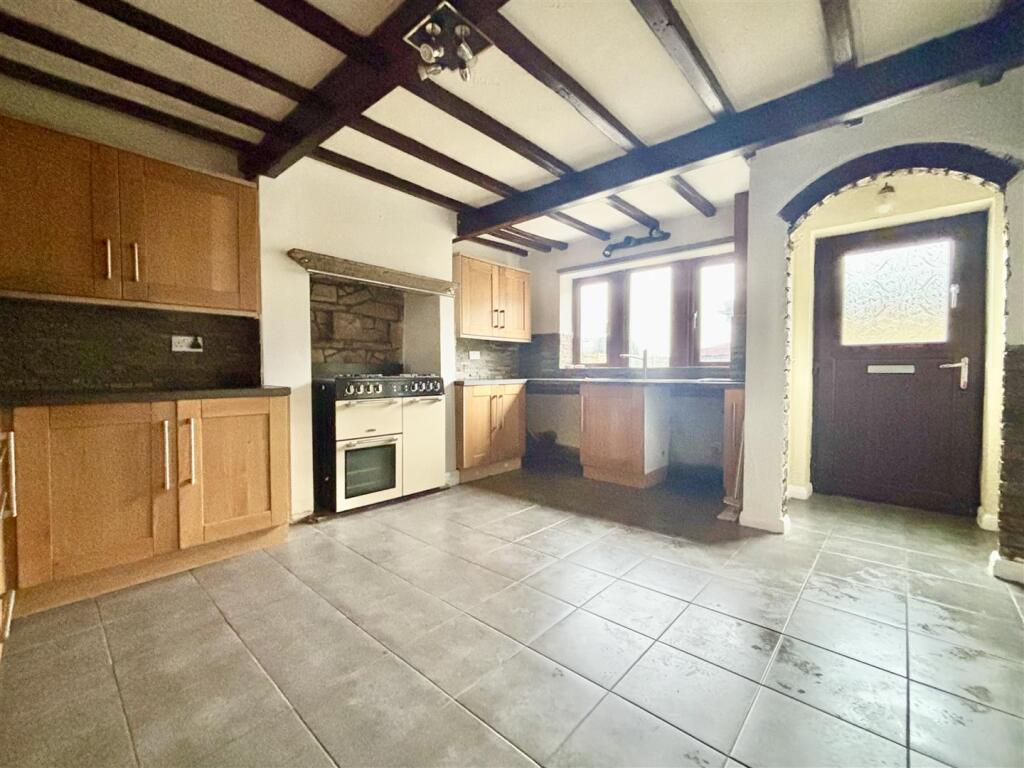 Additional image 4 of Breaks Fold, Wyke, Bradford