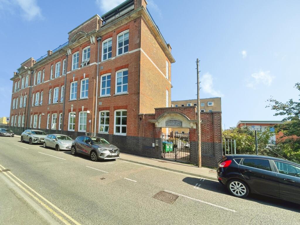 Main image of property: Andersons Road, Southampton, Hampshire