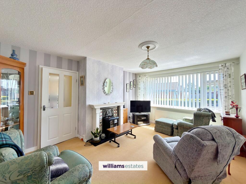 Hilary Close, Denbigh, LL16 photo 3