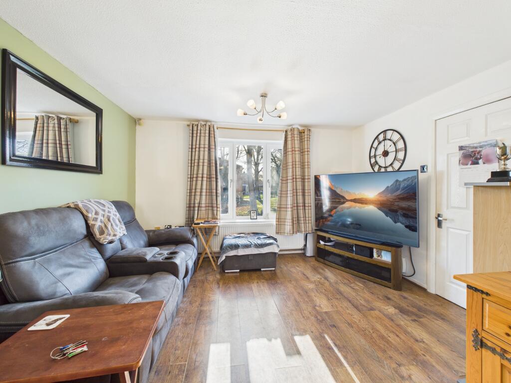 Falcon Way, Sinfin photo 2
