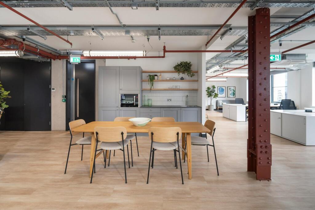 3 Old Street Yard 4th floor 8.jpg