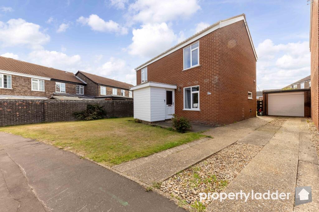4-bed detached on Chestnut Avenue, Spixworth, Norfolk, NR10, £340,000