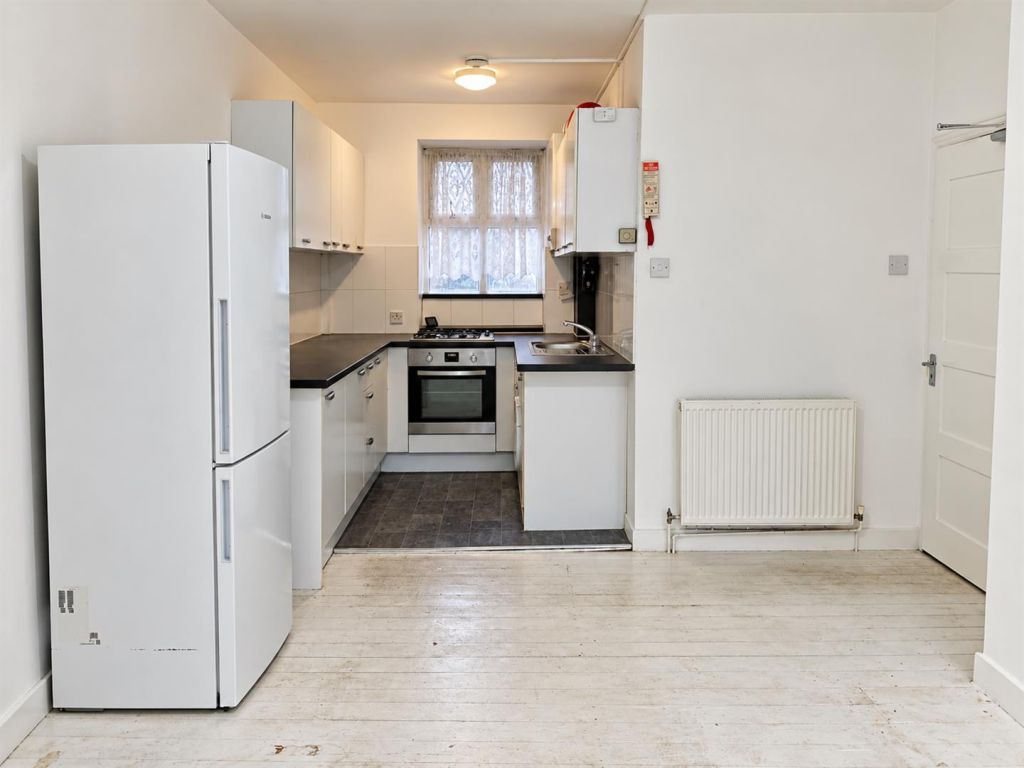 Apartment in London - View 4