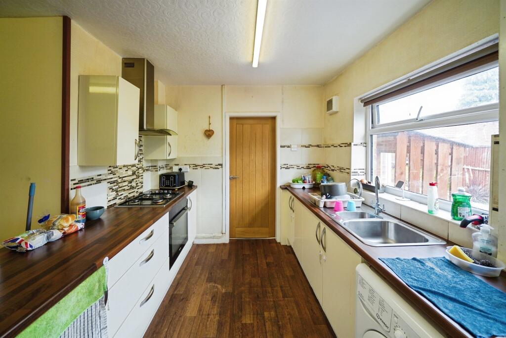 House in Ellesmere Port - View 3