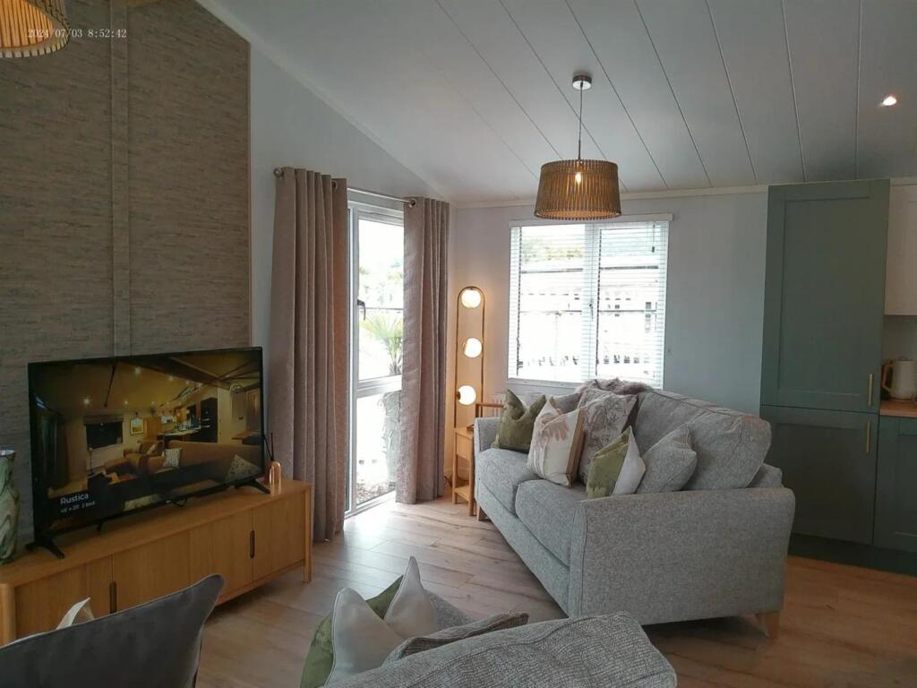 Ullswater Heights Holiday Home and Lodge Park Silver Howe, Newbiggin, Penrith CA11 0JB - View 4