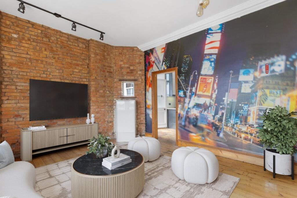 Main image of property: Kings Court Mansions, 
721 Fulham Road, SW6