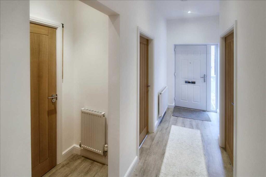 House in Broxtowe, Eastwood - View 2