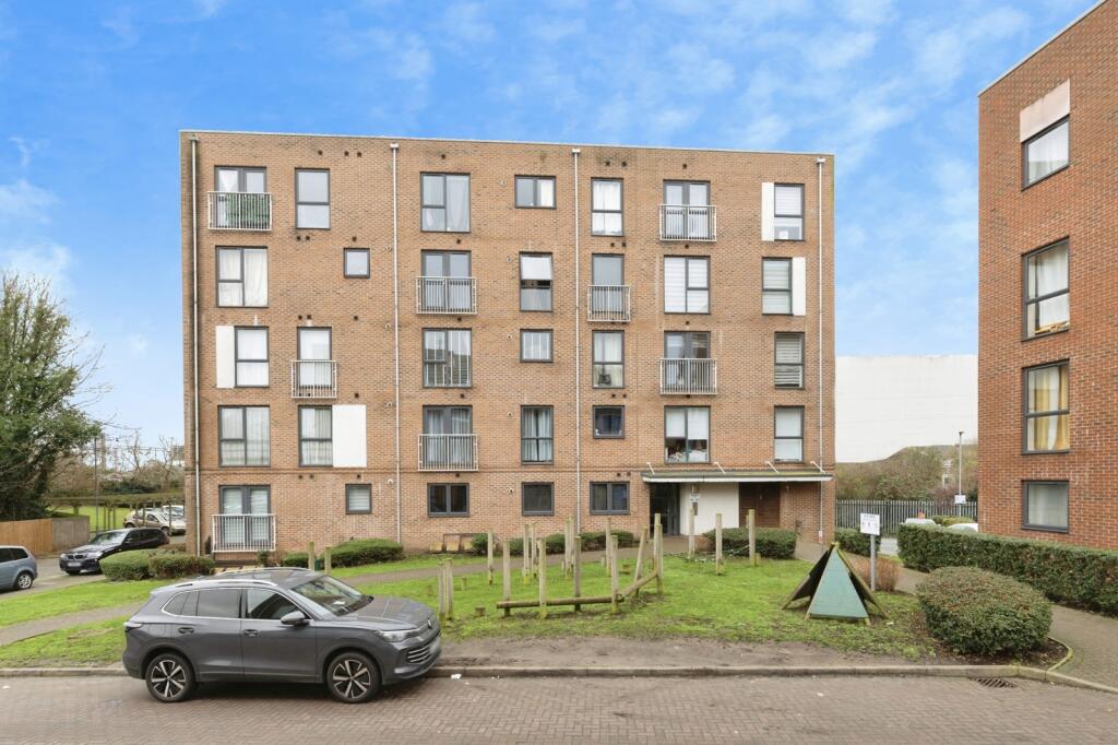 Main image of property: Draper Close, Grays, Essex, RM20