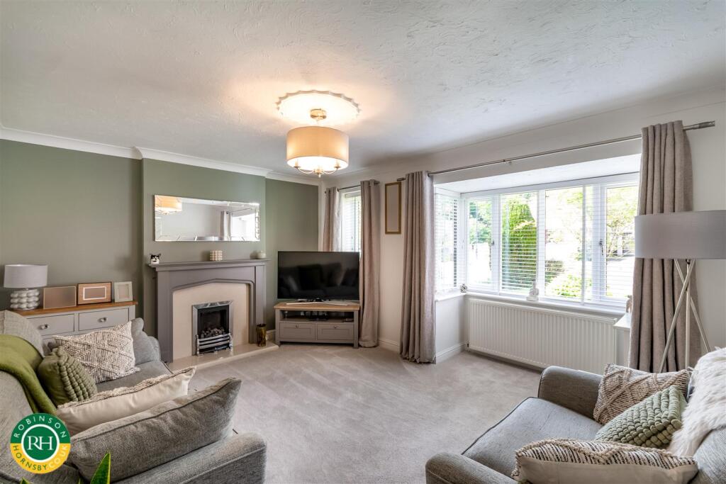 House in Doncaster, Norton - View 2